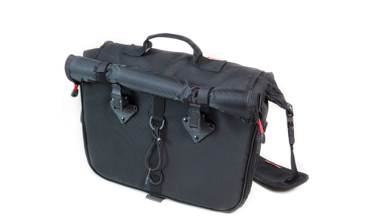 Gepida Messenger Bag