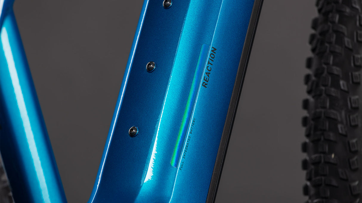 Cube Reaction Hybrid Performance 600